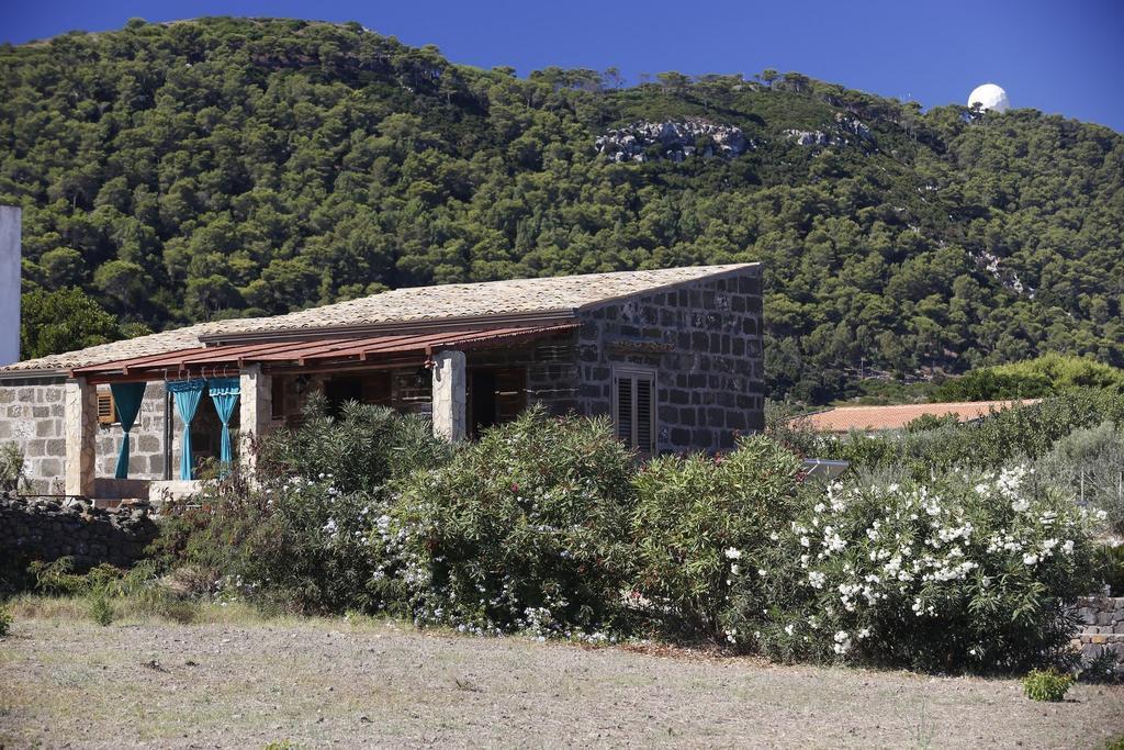 Case Vacanze La Cernia Bruna Isola di Ustica Eksteriør billede